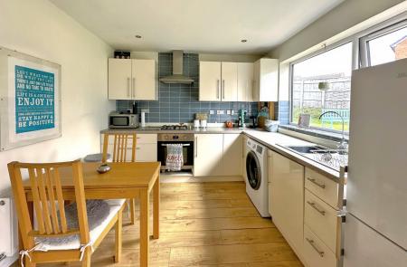 2 bedroom Bungalow for sale in The Marles, Exmouth, EX8
