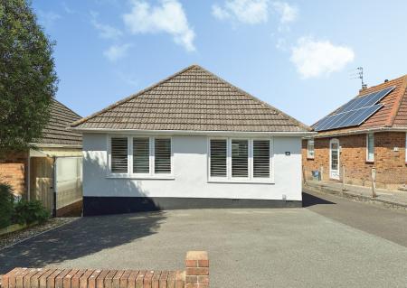 2 bedroom Bungalow for sale in Elmfield Crescent, Exmouth, EX8