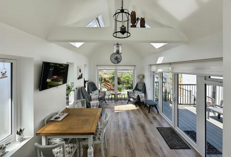2 bedroom Bungalow for sale in Elmfield Crescent, Exmouth, EX8
