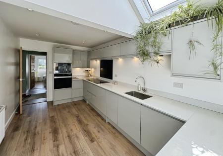 2 bedroom Bungalow for sale in Elmfield Crescent, Exmouth, EX8