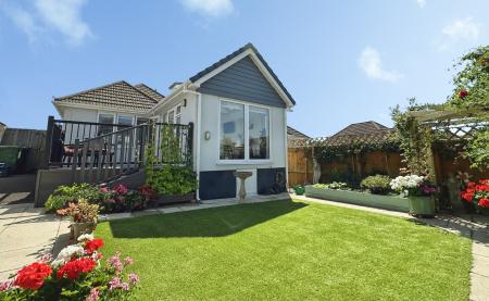 2 bedroom Bungalow for sale in Elmfield Crescent, Exmouth, EX8