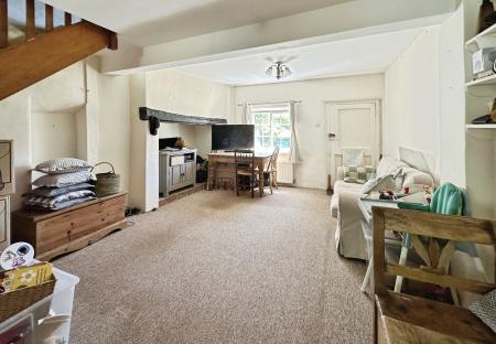2 bedroom Terraced House to let in Longmeadow Road, Lympstone, EX8