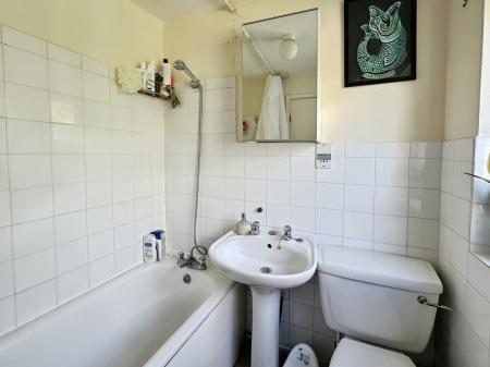 2 bedroom Terraced House to let in Longmeadow Road, Lympstone, EX8
