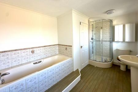 3 bedroom Detached house to let in St Margarets View, Littleham, Exmouth, EX8