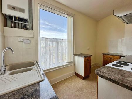 2 bedroom Flat to let in Alexandra Terrace, Exmouth, EX8