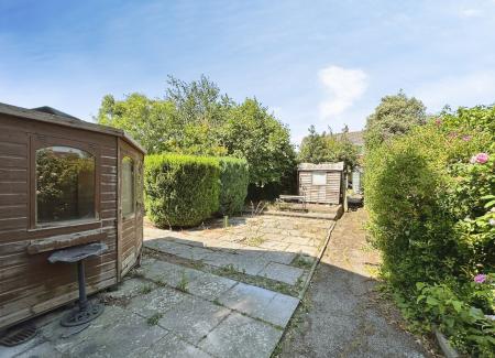 1 bedroom Ground floor maisonette to let in Hulham Road, Exmouth, EX8