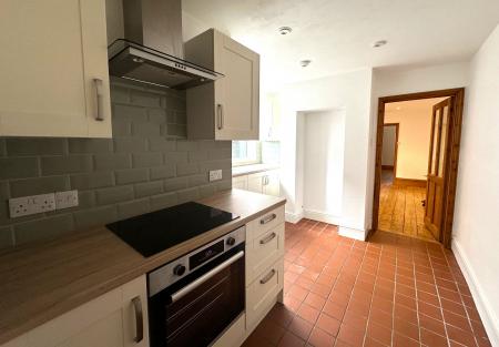 2 bedroom Flat to let in Ryll Grove, Exmouth, EX8