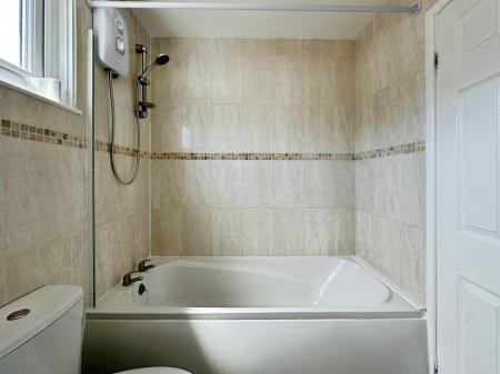 2 bedroom Terraced House to let in Duke of Cornwall Close, Exmouth, EX8
