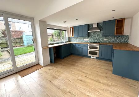 2 bedroom Terraced House to let in New North Road, Exmouth, EX8