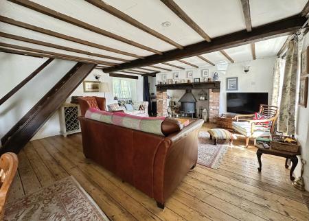 1 bedroom Cottage to let in Church Stile Lane, Woodbury, EX5