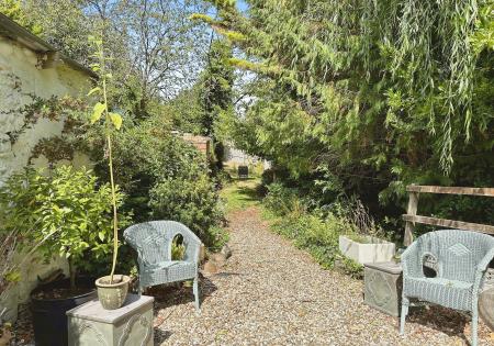 1 bedroom Cottage to let in Church Stile Lane, Woodbury, EX5