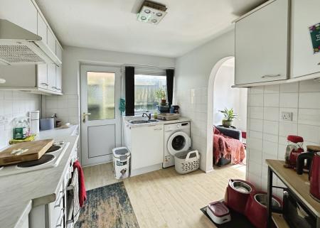 2 bedroom Bungalow to let in Anson Road, Exmouth, EX8