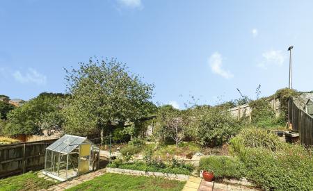 2 bedroom Bungalow to let in Anson Road, Exmouth, EX8