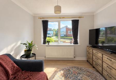 2 bedroom Bungalow to let in Anson Road, Exmouth, EX8