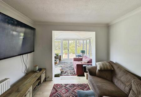 2 bedroom Bungalow to let in Anson Road, Exmouth, EX8