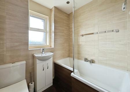 3 bedroom End of terrace house to let in Byron Way, Exmouth, EX8