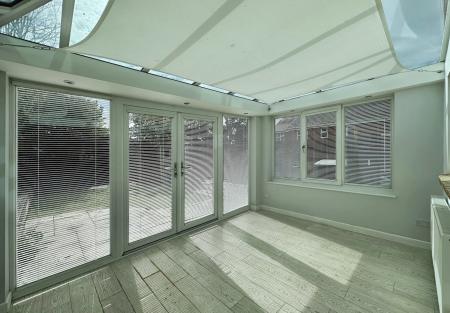 3 bedroom End of terrace house to let in Byron Way, Exmouth, EX8