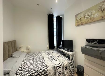1 bedroom Flat to let in Alexandra Terrace, Exmouth, EX8