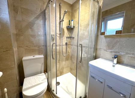 4 bedroom Detached house to let in Bunn Road, Exmouth, EX8