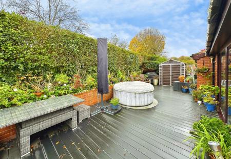 4 bedroom Detached house to let in Bunn Road, Exmouth, EX8