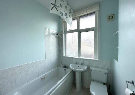 1 bedroom Flat to let in Exeter Road, Exmouth, EX8