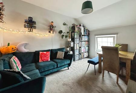 1 bedroom Flat to let in Greenhill Avenue, Exmouth, EX8