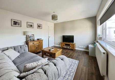 2 bedroom End of terrace house for sale in Chestnut Close, Exmouth, EX8