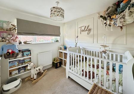 2 bedroom End of terrace house for sale in Chestnut Close, Exmouth, EX8