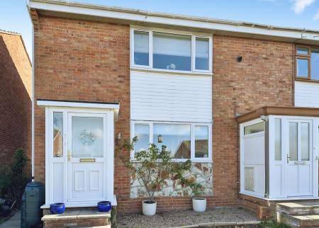 2 bedroom End of terrace house for sale in Chestnut Close, Exmouth, EX8