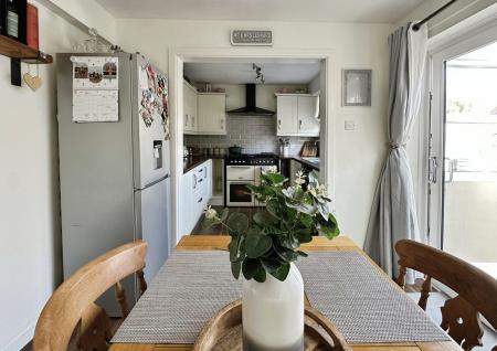 2 bedroom End of terrace house for sale in Chestnut Close, Exmouth, EX8