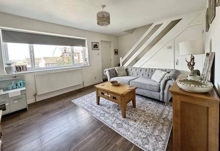 2 bedroom End of terrace house for sale in Chestnut Close, Exmouth, EX8