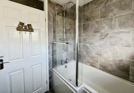 2 bedroom End of terrace house for sale in Chestnut Close, Exmouth, EX8
