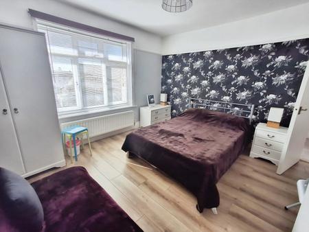 3 bedroom Semi-detached house to let in Lyndhurst Road, Exmouth, EX8