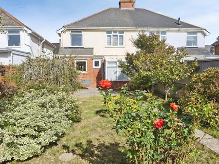 3 bedroom Semi-detached house to let in Lyndhurst Road, Exmouth, EX8