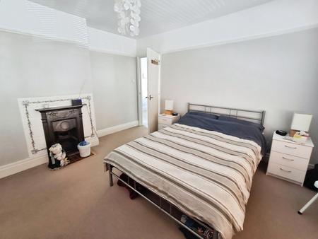 3 bedroom Semi-detached house to let in Lyndhurst Road, Exmouth, EX8