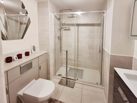 2 bedroom Flat to let in Buckingham Close, Exmouth, EX8