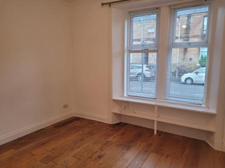 1 bedroom Flat to let in Oswald Street, Falkirk, FK1