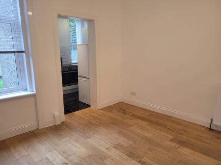 1 bedroom Flat to let in Oswald Street, Falkirk, FK1