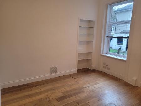 1 bedroom Flat to let in Oswald Street, Falkirk, FK1