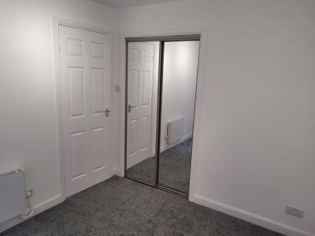 2 bedroom Flat to let in Jarvie Place, Falkirk, FK2