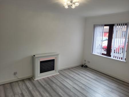 2 bedroom Flat to let in Jarvie Place, Falkirk, FK2