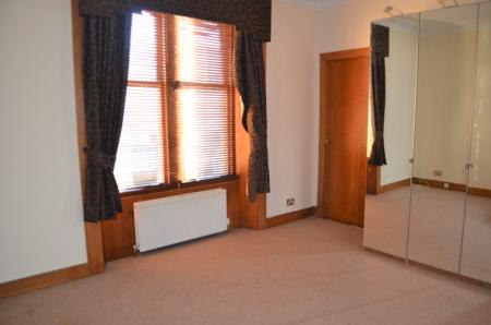 3 bedroom Semi-detached house to let in Burnhead Road, Larbert, FK5