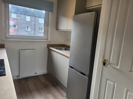 2 bedroom Flat to let in Towers Court, Falkirk, FK2