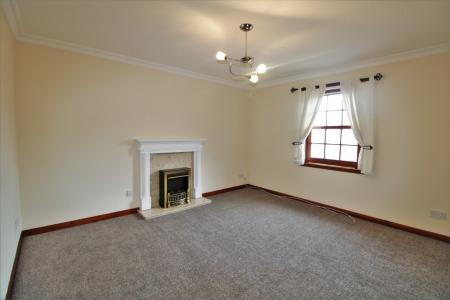 2 bedroom Flat to let in Gray Buchanan Court, Polmont, FK2