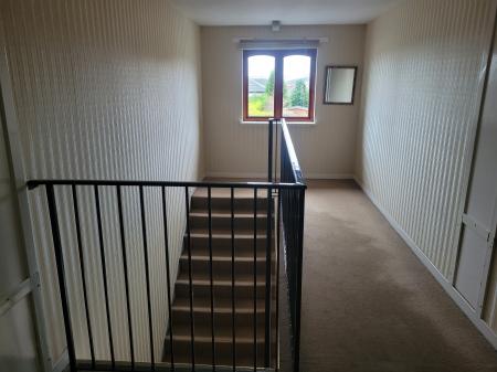 2 bedroom Flat to let in Greenhorns Well Crescent, Falkirk, FK1