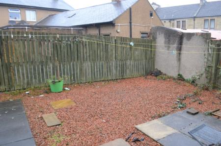 1 bedroom Flat to let in Ladysmill, Falkirk, FK2