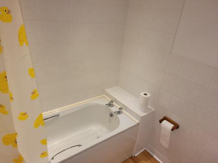 2 bedroom Flat to let in Firs Street, Falkirk, FK2