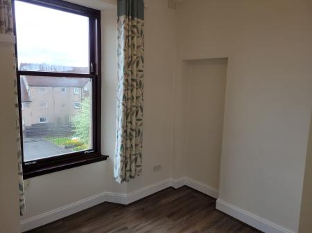 2 bedroom Flat to let in Firs Street, Falkirk, FK2