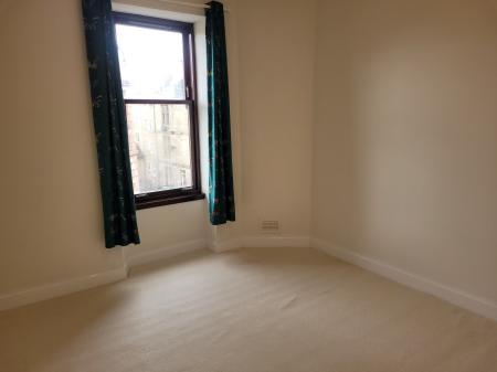 2 bedroom Flat to let in Firs Street, Falkirk, FK2