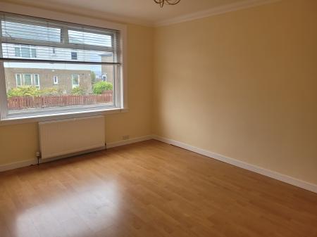 2 bedroom Flat to let in Hawley Road, Falkirk, FK1